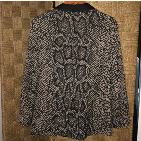 Sandro snake print wool tuxedo blazer - Picture 3 of 7